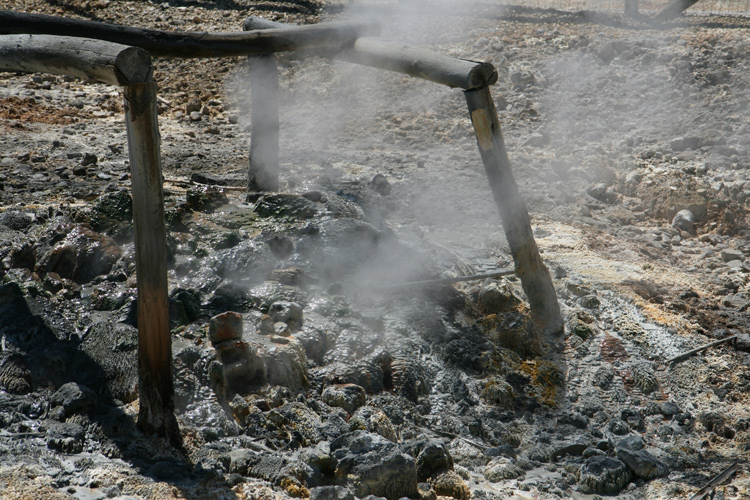 Lagoni del Sasso dans les collines métallifères