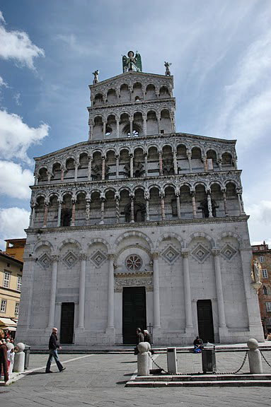 San Michele in Foro de Lucques