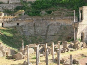 Volterra ruines du théâtre romain