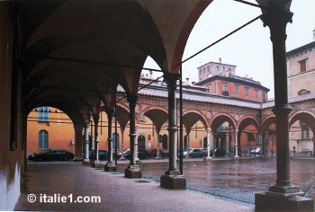 arcades à Bologne