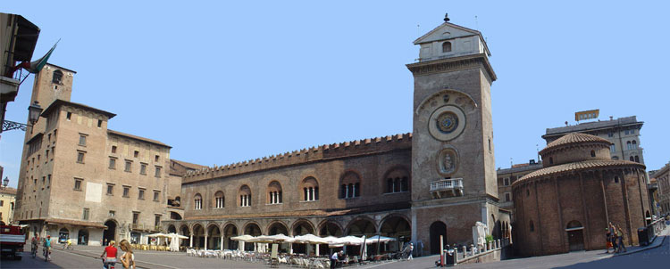 Piazza dell' Erbe à Mantoue