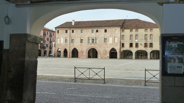 Piazza Maggiore à Este 