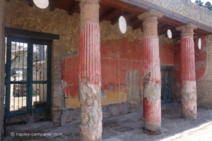 Habitat à Herculanum : la maison du relief de Télèphe