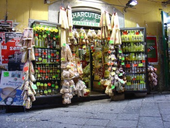 Visiter Naples