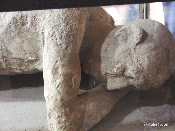 Mort des pompéiens et les moulages de Pompéi