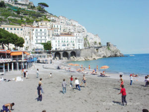 Atrani parmi les Villes de la Côte amalfitaine