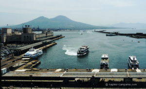 Port de Naples Port vers Capri, Ischia et Procida