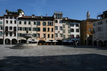 Place Matteoti à Udine